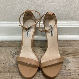 SOLD*** Steve Madden Heels
